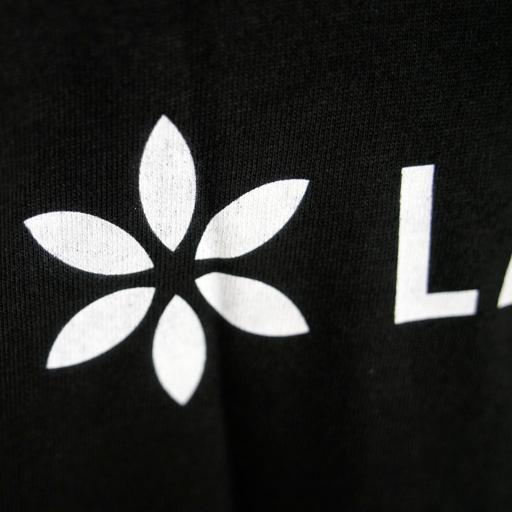 バレンシアガ™ パロディ T シャツ「LAPLACIAGA」